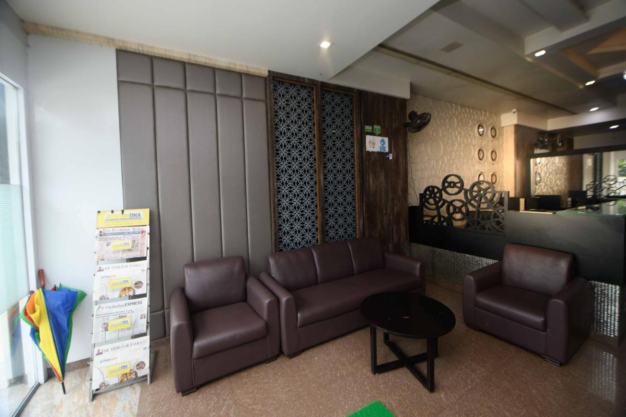Nimantran Hotel Navi Mumbai Exterior foto